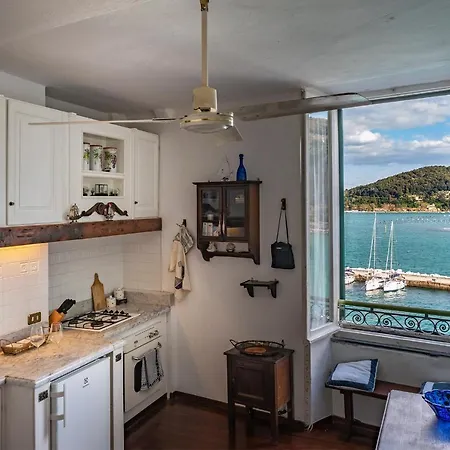 Appartamento La Finestra Sul Porto Porto Venere