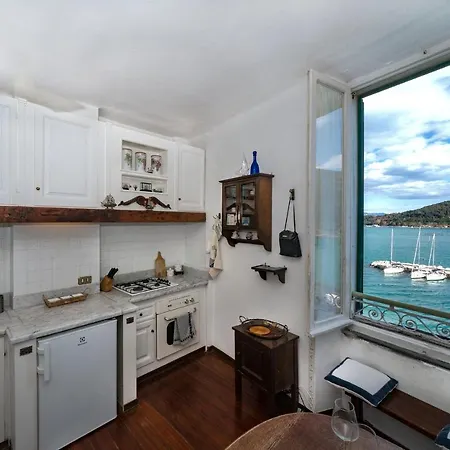 Appartement La Finestra Sul Porto *